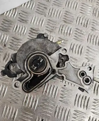 Volkswagen PASSAT B6 Vacuum pump 038145209A