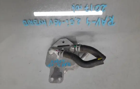 Toyota RAV 4 (XA40) Engine oil radiator 