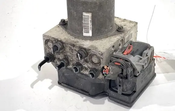 Volkswagen Sharan ABS Pump 7N0614109P
