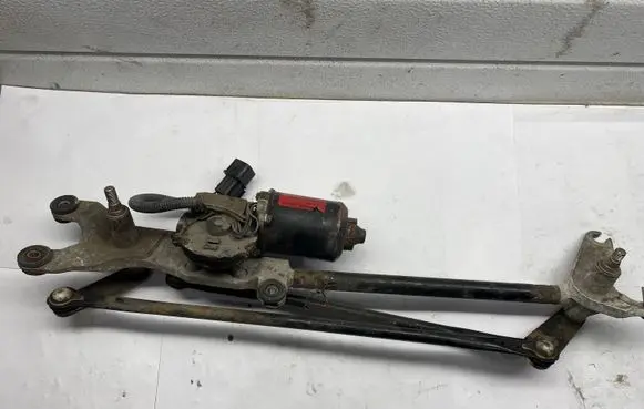 KIA Sorento Front wiper linkage and motor 981003E900