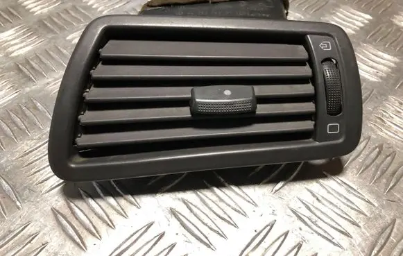 Citroen C8 Dashboard side air vent grill/cover trim 1491963077 8282 1484108077