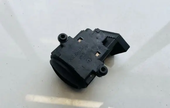 BMW 5 E60 E61 Ignition lock contact 6954722 10862510