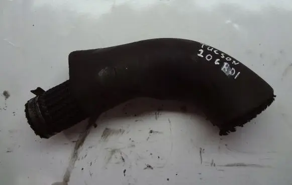 Hyundai Tucson JM Air intake hose/pipe 140KM