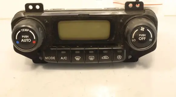 KIA Sportage Interior fan control switch 