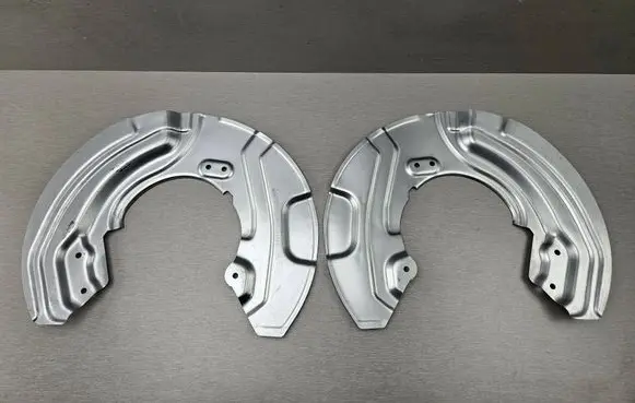 BMW 3 E90 E91 Front brake disc dust cover plate 6787319 6787320 34116787319