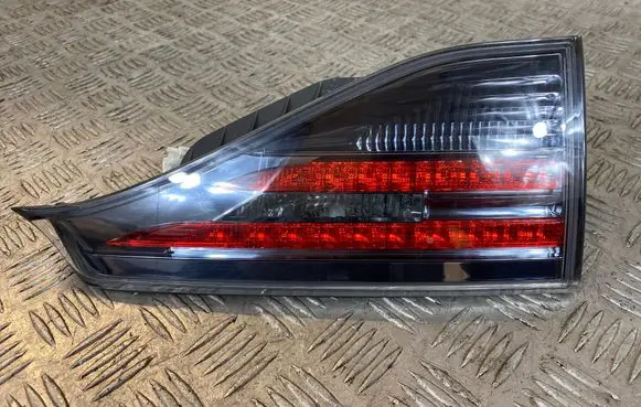 Lexus CT 200H Tailgate rear/tail lights A048960 13037 E130013037