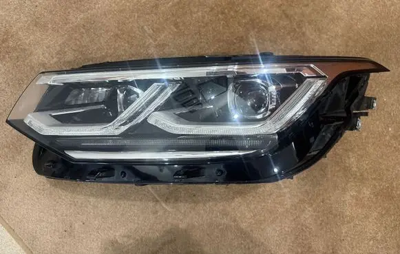 Volkswagen Tiguan Headlight/headlamp 5NN941081D F00HTV7025