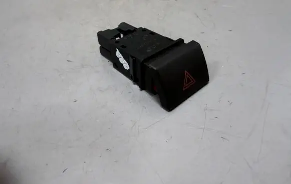 Land Rover Freelander Hazard light switch YUG500340PUY 03001107