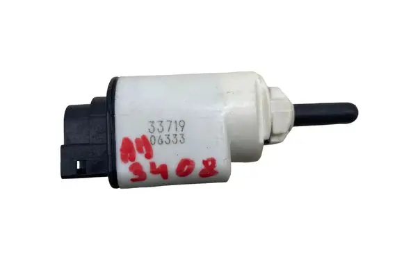 Citroen C4 III e-C4 Brake pedal sensor switch 9813503180