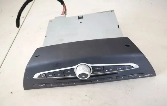 Renault Laguna III Radio/CD/DVD/GPS head unit 281150014r