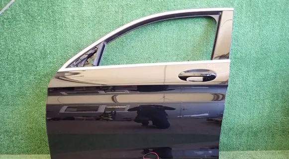 Mercedes-Benz GLC X253 C253 Front door 