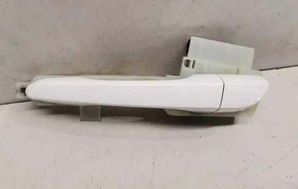 Rear door exterior handle