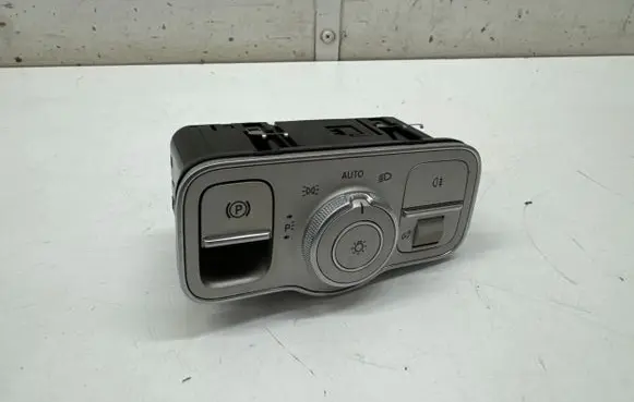 Mercedes-Benz GLE W167 Light switch A1679051201