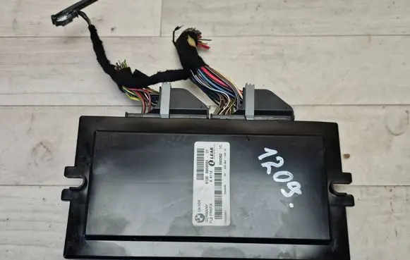 BMW 1 E81 E87 Light module LCM 6956583 5322208E1 44112