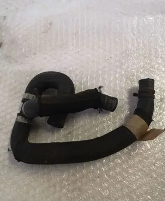Audi A6 C7 Engine coolant pipe/hose 063121030