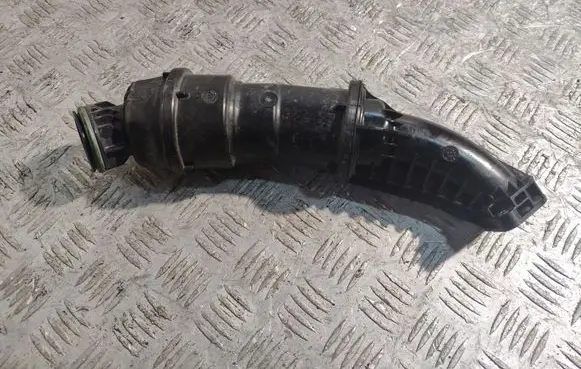 Volvo XC90 Intercooler hose/pipe 31331636