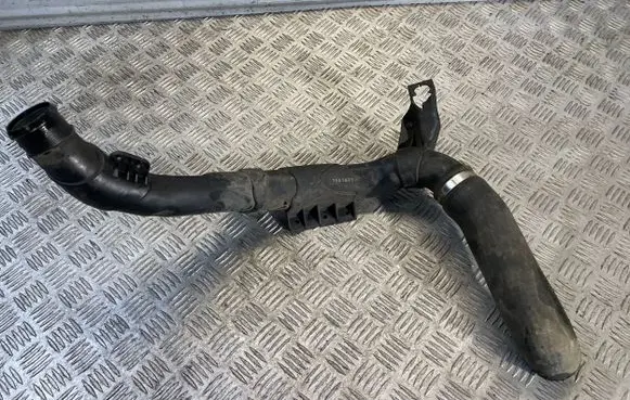 Volkswagen Touran II Intercooler hose/pipe 5N0145840K