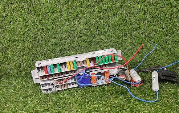 BMW 5 G30 G31 Fuse box set 9350313 61146935031302