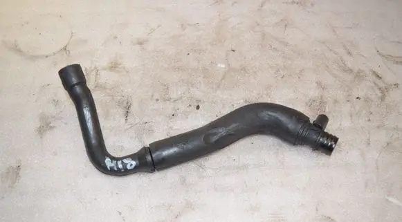 Mercedes-Benz E W210 Breather hose/pipe A6110160681