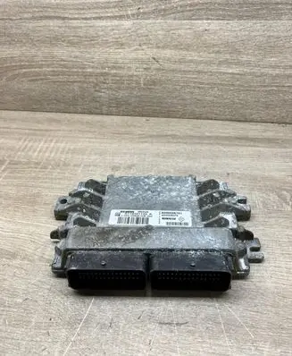 Renault Clio II Engine control unit/module 8200326741 S118301122A