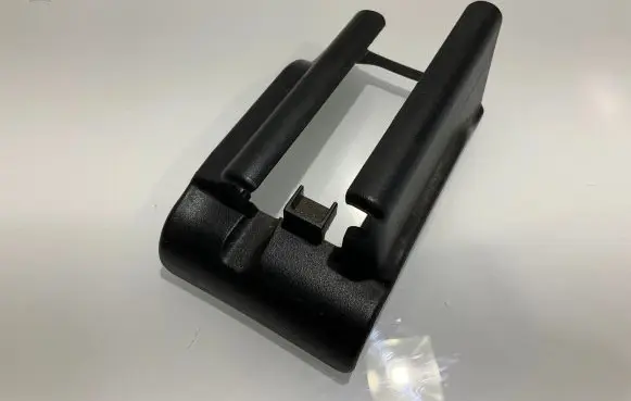 Mercedes-Benz E W211 Front passenger seat rail trim 2119192320 77020001 A2119192320