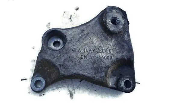 Mercedes-Benz B W245 Gearbox mounting bracket A1692420401 ENAC46000