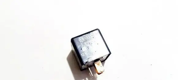 Audi A6 S6 C5 4B Other relay 443951253aa 899574