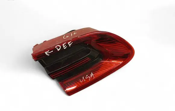 Porsche Macan (95B) Tailgate rear/tail lights 95B945093G