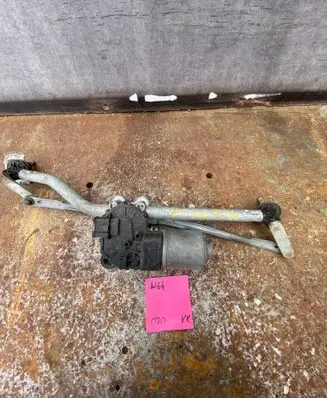 BMW 3 E46 Front wiper linkage and motor 0390241712 6914577