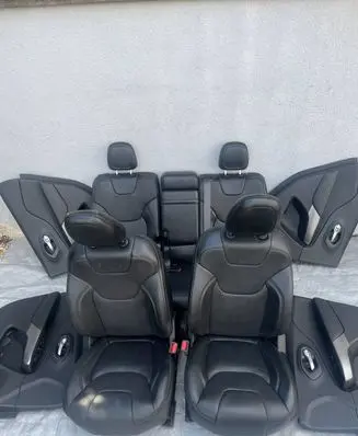 Jeep Cherokee Seat set 