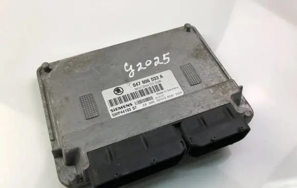 Skoda Fabia Mk1 (6Y) Engine control unit/module ECU 047906033A