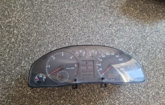 Audi A4 S4 B5 8D Speedometer (instrument cluster) 8D9919033E