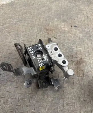 Toyota RAV 4 (XA50) Engine mount bracket L1071177