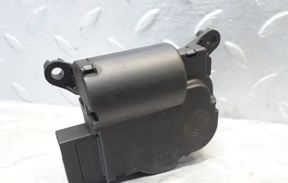 Fiat Grande Punto Air flap motor/actuator A21101200