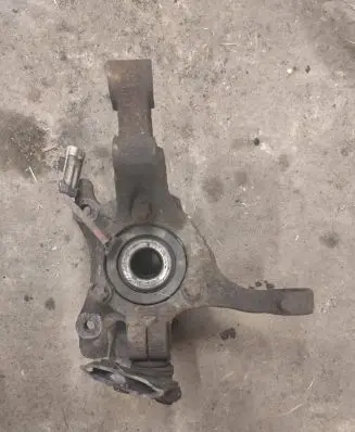 Opel Zafira A Front wheel hub