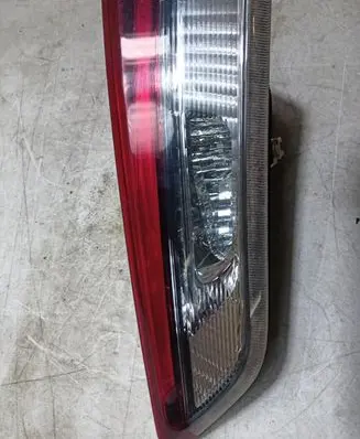 Tailgate rear/tail lights
