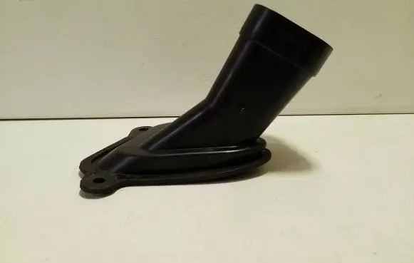 Opel Zafira C Air intake duct part 13346074