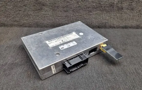 Audi A6 S6 C6 4F Bluetooth control unit module 4E0862335 4E0910336C