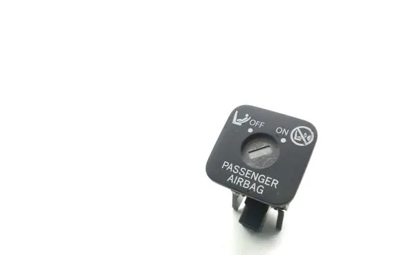 Toyota Auris 150 Passenger airbag on/off switch 1672H76