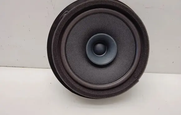 Suzuki Swift III Front door speaker 3910280S00