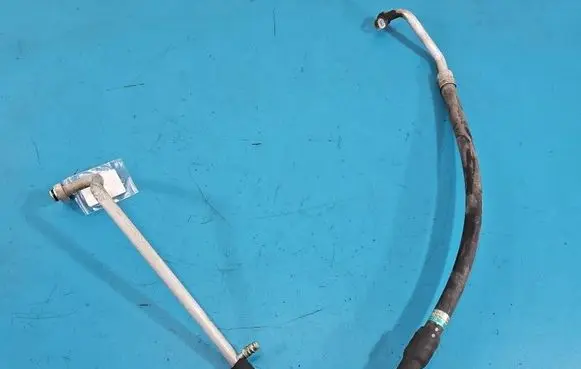 Suzuki Swift II Air conditioning (A/C) pipe/hose 9571068L10 IMPRK1563802