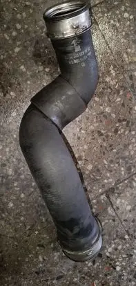 Mercedes-Benz C W203 Intercooler hose/pipe A2035281782