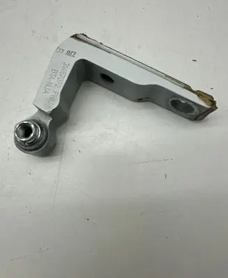 Volvo C40 Front door lower hinge 31457072