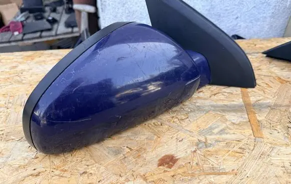 Opel Vectra C Front door electric wing mirror 352128