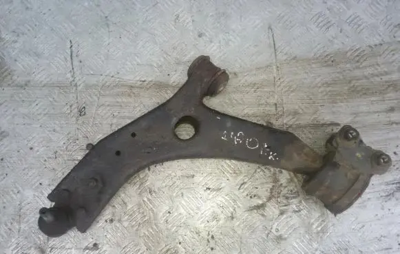 Ford Focus Front lower control arm/wishbone