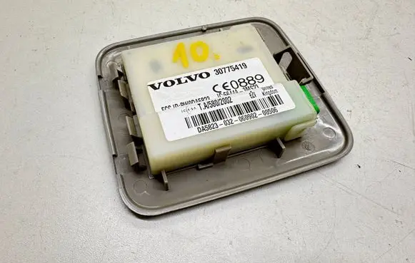Volvo V70 Alarm control unit/module 30775419 PW9DA5823 5644A3MS23