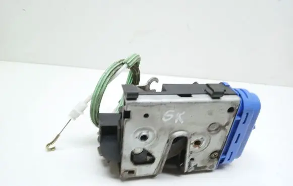 Audi A3 S3 8L Rear door lock 4A0839015D