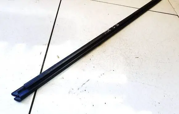 Ford Grand C-MAX Rear door glass trim molding