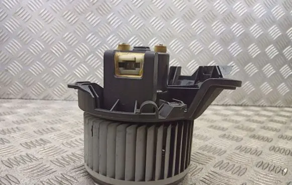 Fiat Grande Punto Front door blower motor 164230100