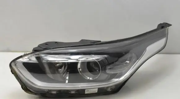 KIA Ceed Headlight/headlamp 92101J7060